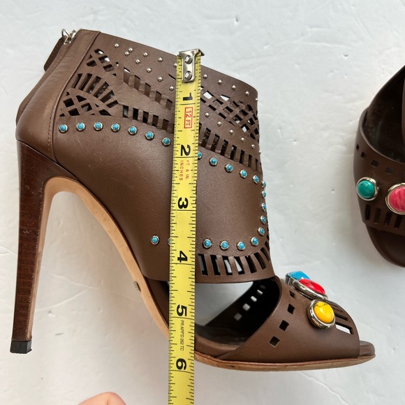 Gucci Lika Laser Cut Studded Heels - Picture 13 of 13